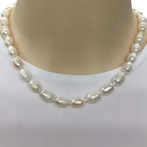 CLEARANCE PEARL NECKLACE (CASE OF 60 - $1.25 / PIECE)  Wholesale Pearl Necklace SKU: 70900-60