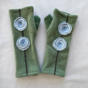 Fingerless Cashmere Gloves "Blooming Roses"