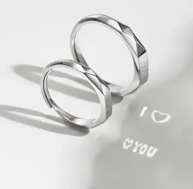 Rings with Reflective Message