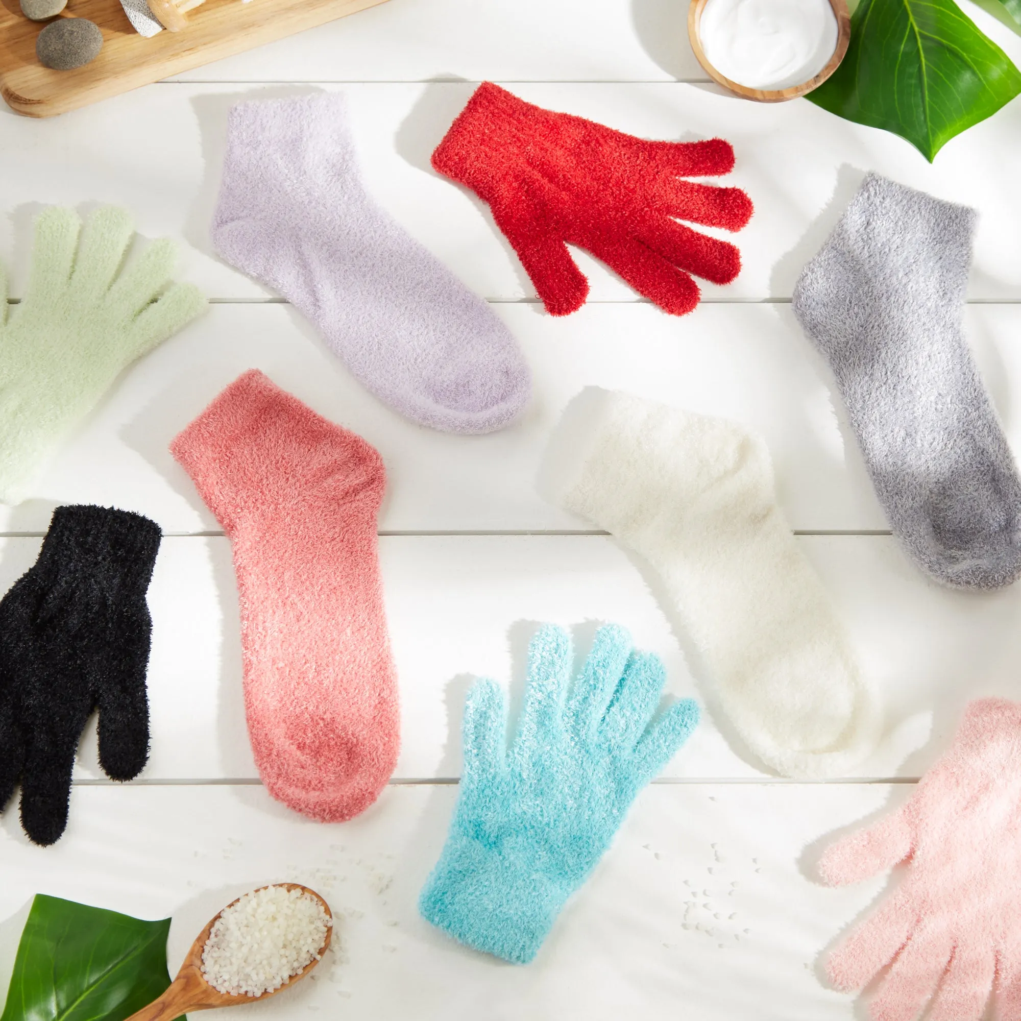 Spa Socks And Gloves Set - Aloe Infused - Mint